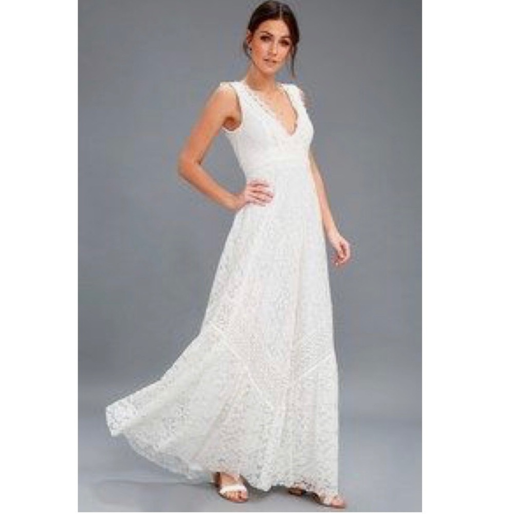 Lulu’s Eldridge White Lace Maxi Dress